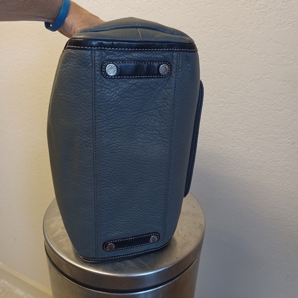 Michael Kors Leather Purse Hand Shoulder Bag Pebble Grain Gray Black Flap 2 Way - Picture 6 of 16